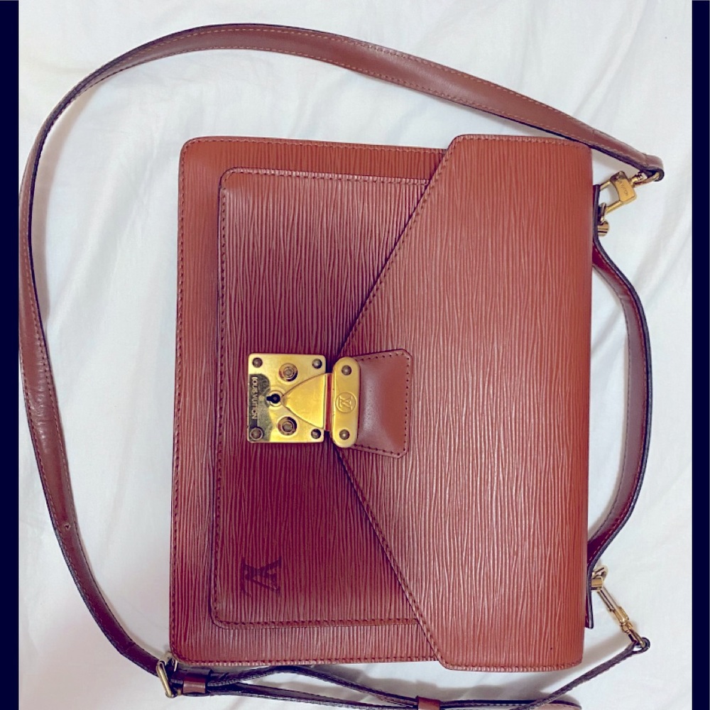 Authentic Louis Vuitton epi handbag